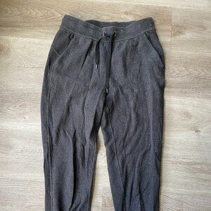 Grey cropped Lululemon track pants